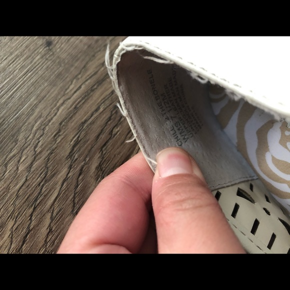 Kenneth Cole Wedge - Picture 5 of 5